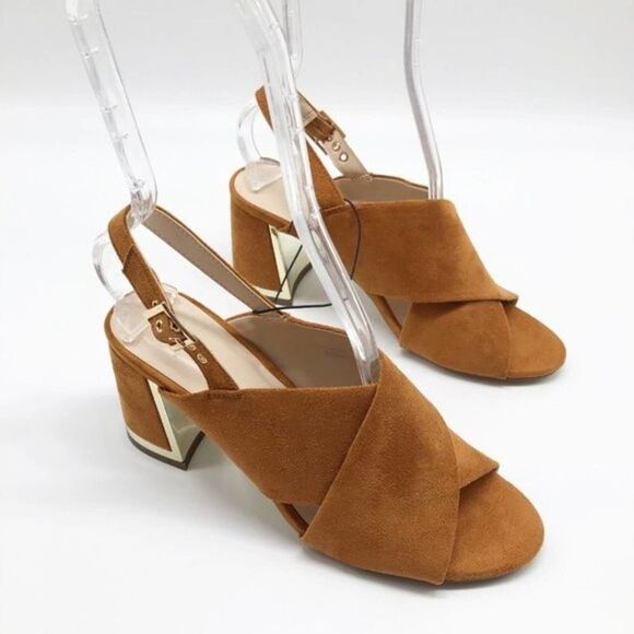 H BY HALSTON Heel  - Picture 2 of 8